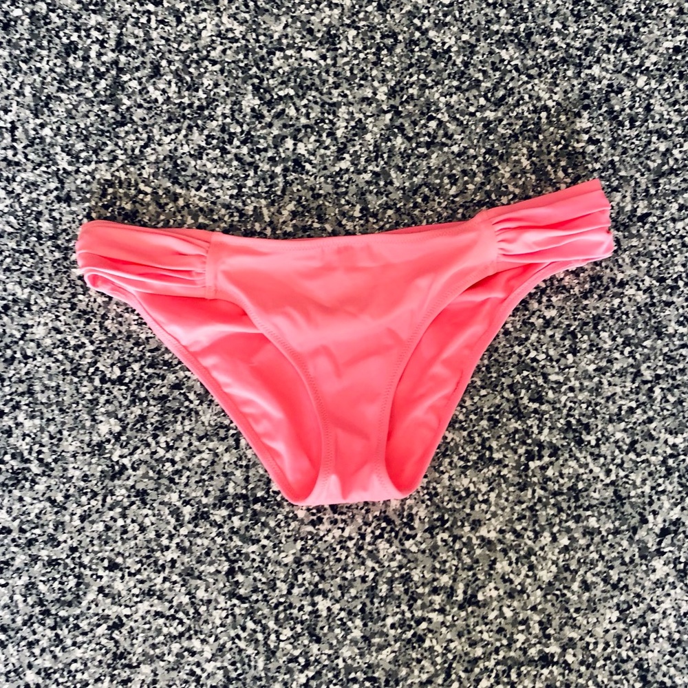 Victoria’s Secret ✦ Coral Pink Bikini Bottom (S)